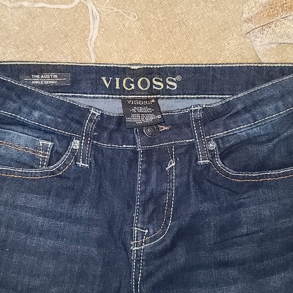 Vigoss Denim - Vigoss jeans like new floral bottom
